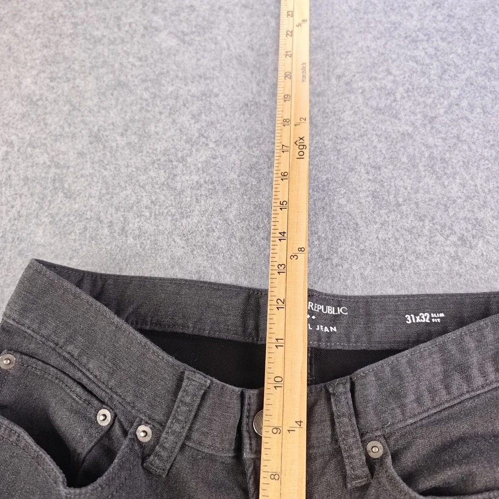 Banana Republic Traveler Jeans Men's 31x32 Slim Fit Gray Straight Leg Stretch
